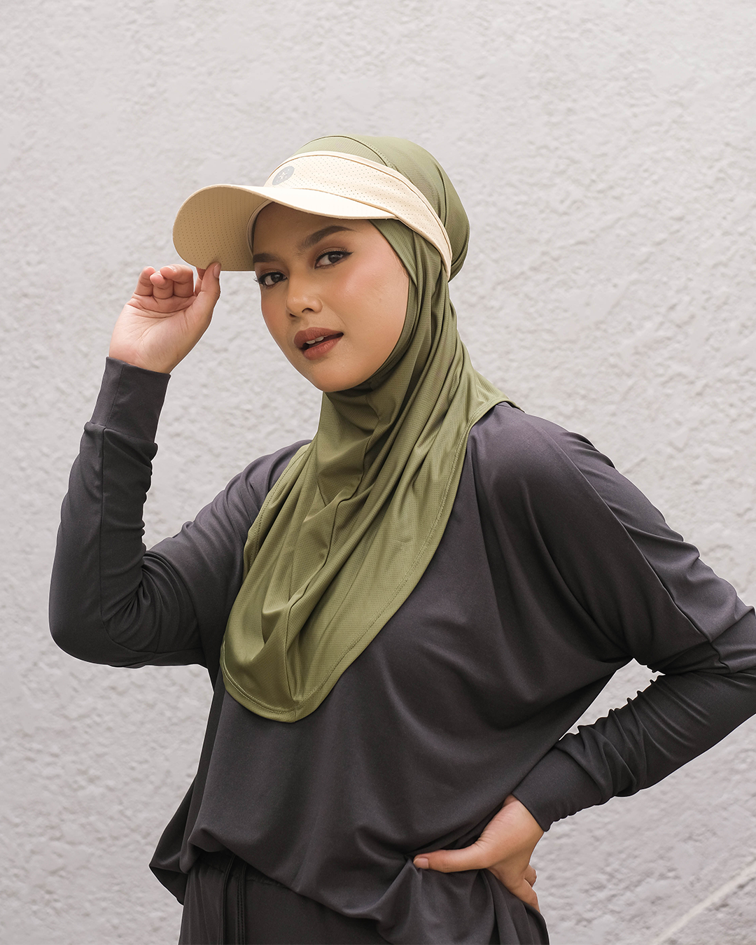 Suri Sport Visor - Image 4